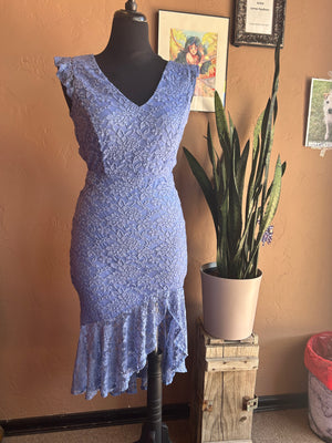 Violet Blue Floral Lace Open Back Mid-Length Dress