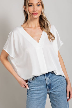 Open image in slideshow, White Satin Short Sleeve Relaxed Blouse
