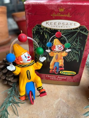 HALLMARK KEEPSAKE CRAYOLA CRAYON CLOWNING AROUND VINTAGE ORNAMENT COLORFUL AND VIBRANT CRAYOLA COLORS DATED EXCELLENT NEW IN BOX kEEPSAKE 