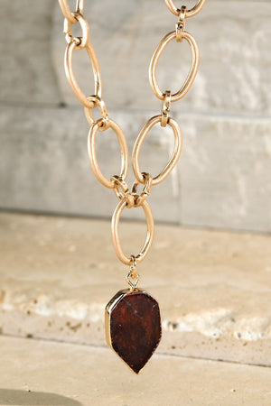 Open image in slideshow, Goldtone Wine Natural Stone Necklace
