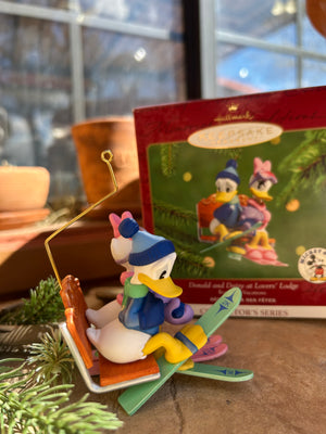 Hallmark Keepsake Disney Donald Duck and Daisy Ornament New in Box