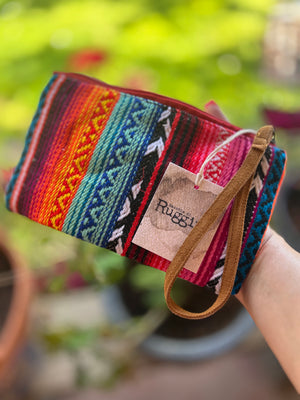 Open image in slideshow, Handmade Ethnic Zarape Pattern Handbeaded Clutch
