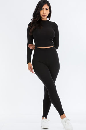 Open image in slideshow, Two Piece Crop Loungewear Set
