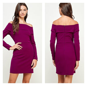 Open image in slideshow, Magenta Long Sleeve Off the Shoulder Mini Dress
